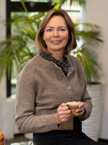 Anneli portrait 350x470