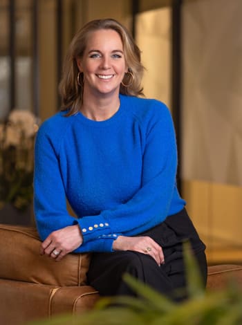 Emilie portrait 350x470